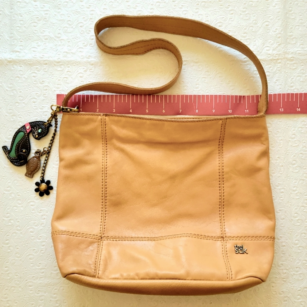 THE SAK shoulder bag butter/Carmel purse WITHOUT charm.